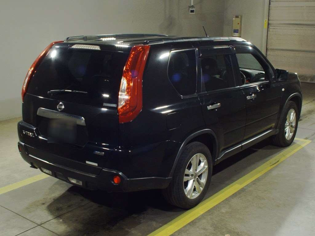 2013 Nissan X-Trail DNT31[1]