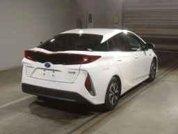 2017 Toyota Prius PHV