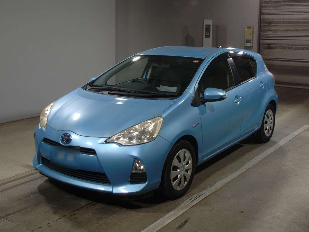 2012 Toyota Aqua NHP10[0]