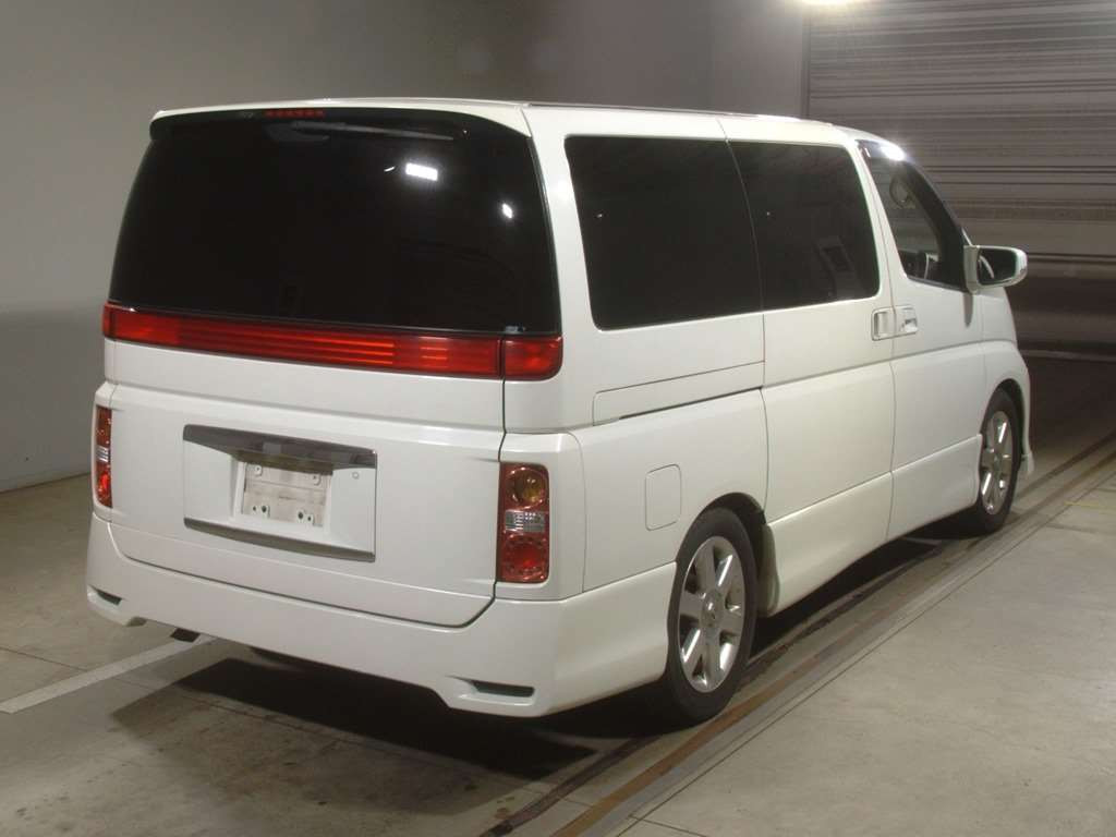 2008 Nissan Elgrand MNE51[1]