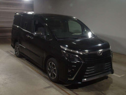 2018 Toyota Voxy