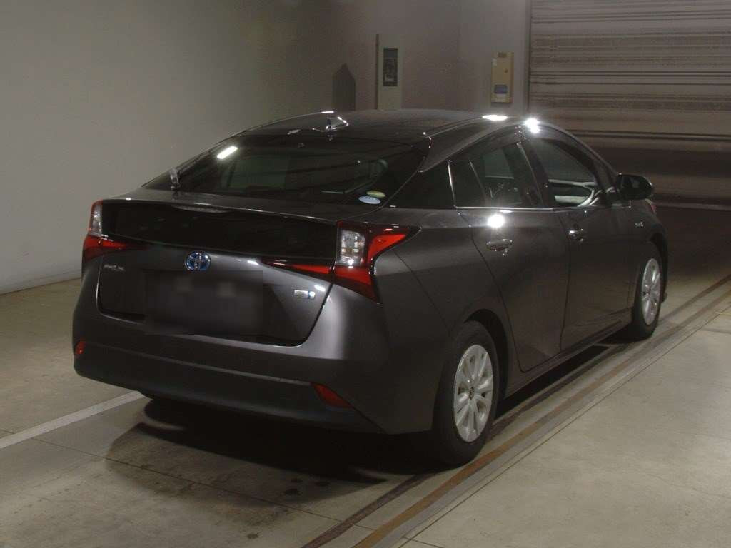 2019 Toyota Prius ZVW51[1]