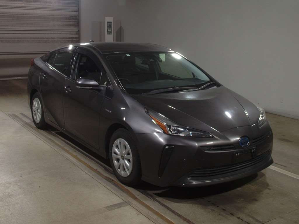 2019 Toyota Prius ZVW51[2]