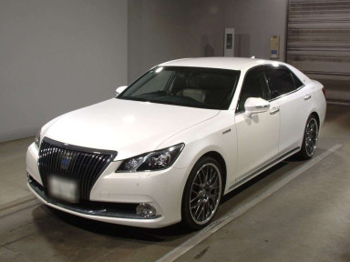 2016 Toyota Crown Majesta