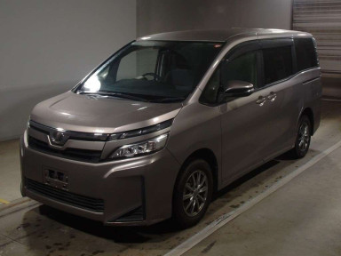 2019 Toyota Voxy