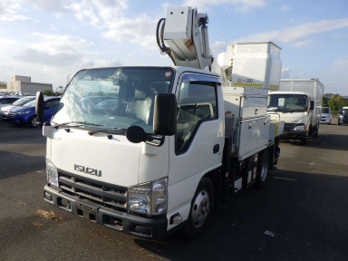 2012 Isuzu Elf Truck