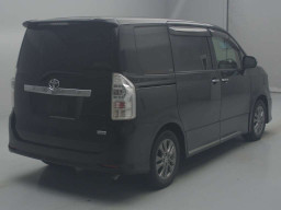 2012 Toyota Voxy