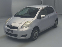 2010 Toyota Vitz