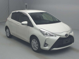 2017 Toyota Vitz