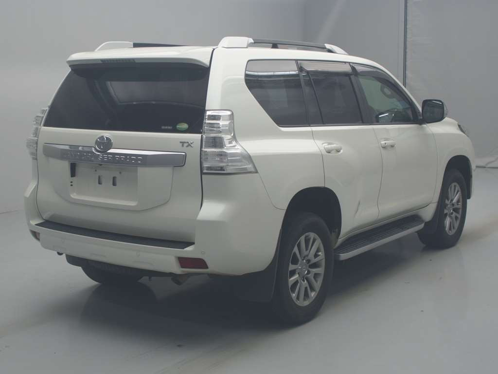 2017 Toyota Land Cruiser Prado GDJ150W[1]