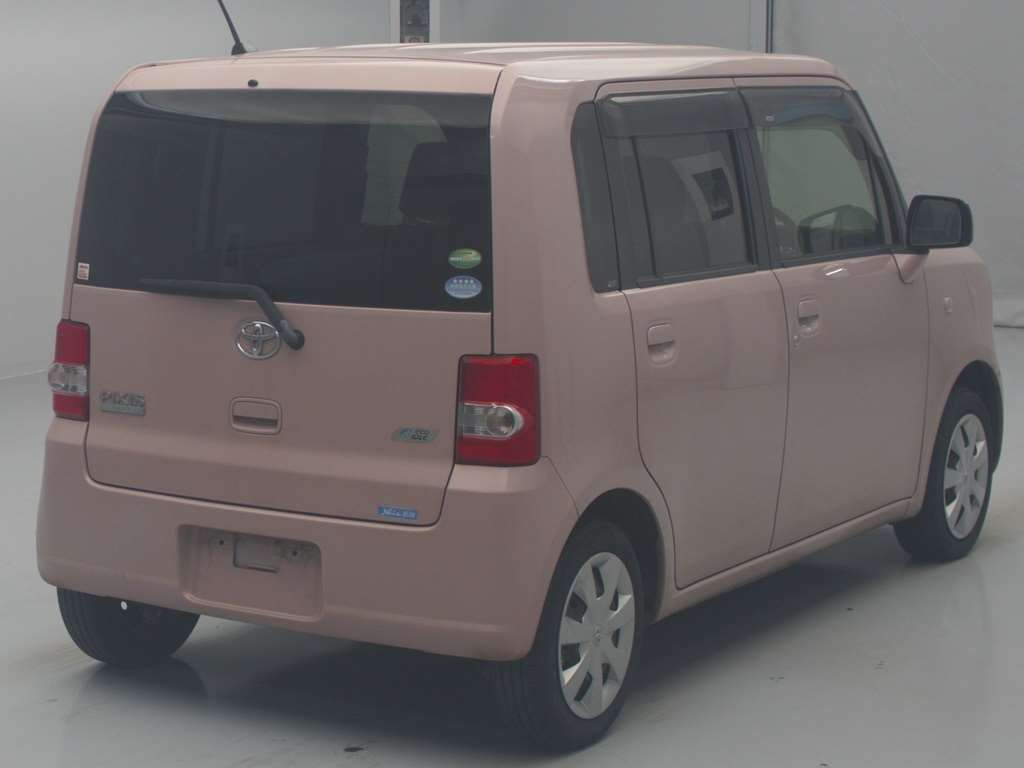 2014 Toyota Pixis Space L585A[1]