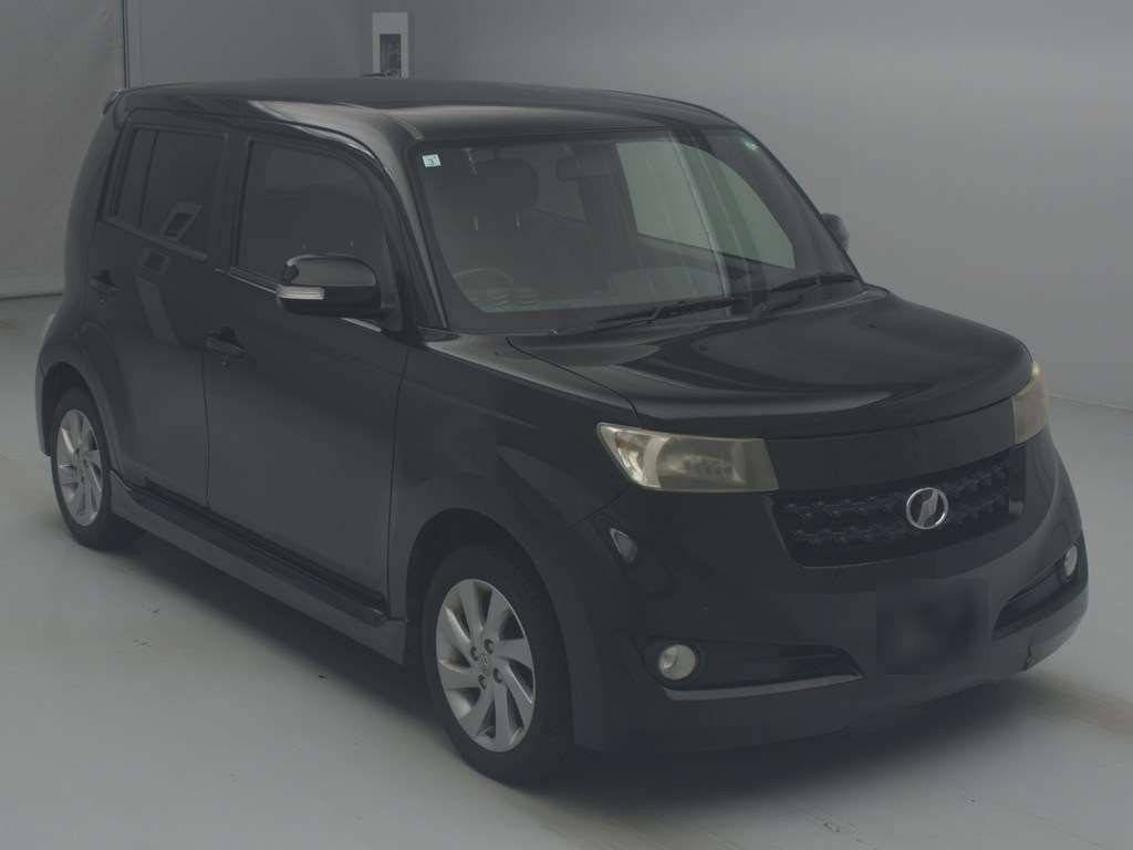 2010 Toyota bB QNC20[2]