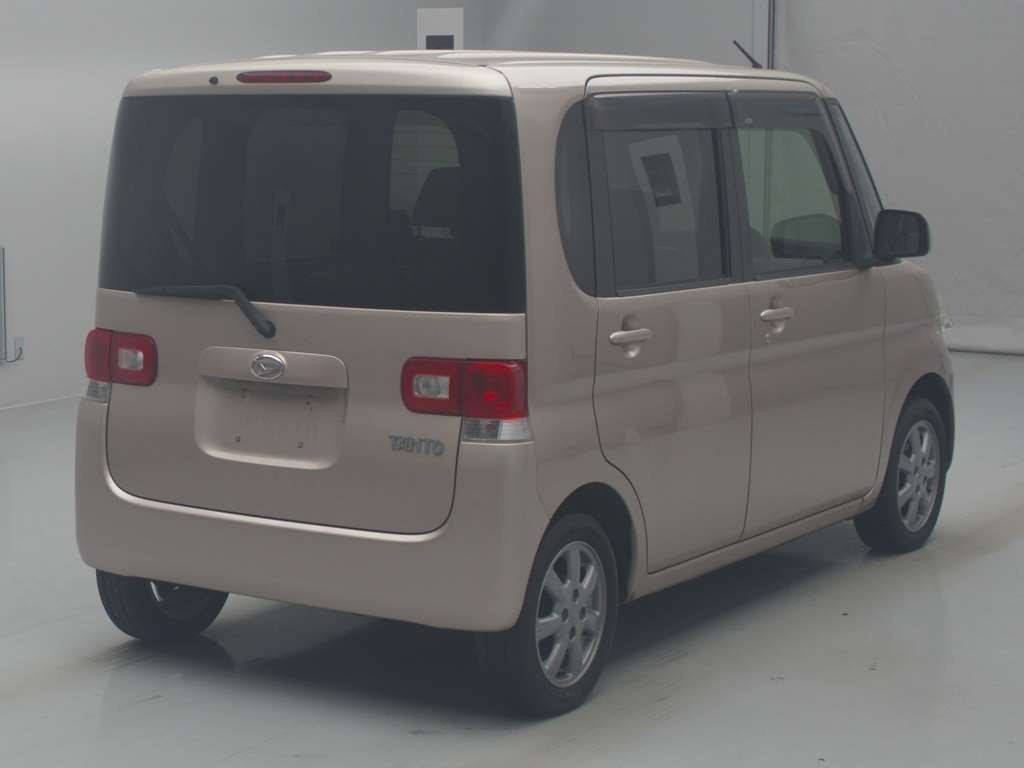 2009 Daihatsu Tanto L385S[1]