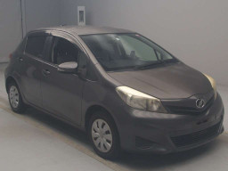 2011 Toyota Vitz