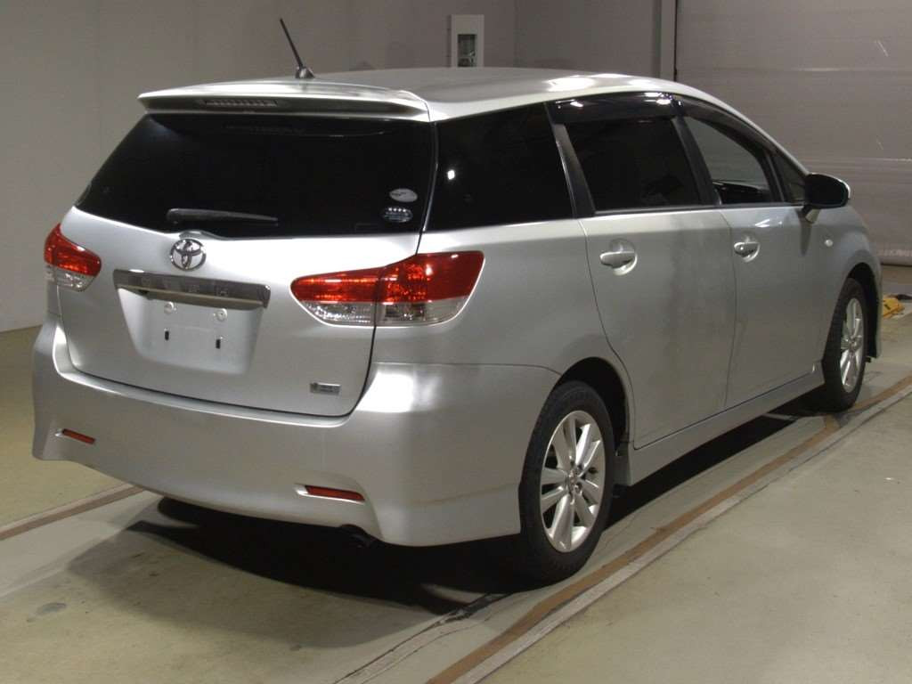 2010 Toyota Wish ZGE20W[1]