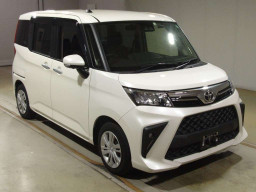 2022 Toyota Roomy