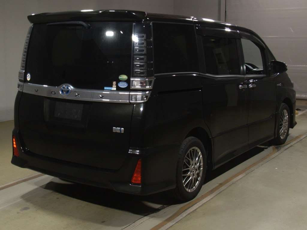 2018 Toyota Voxy ZWR80W[1]