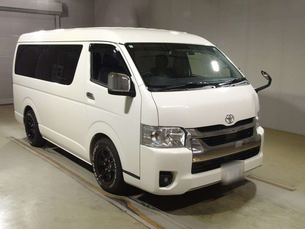 2023 Toyota Hiace Wagon TRH214W[2]