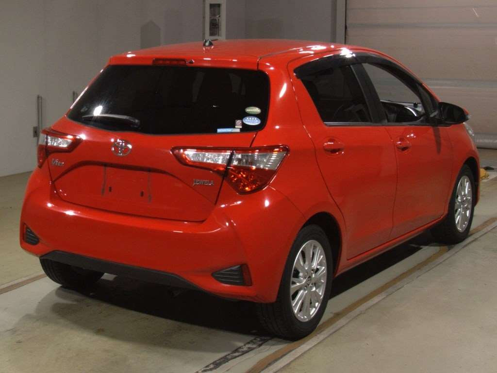 2018 Toyota Vitz NSP130[1]