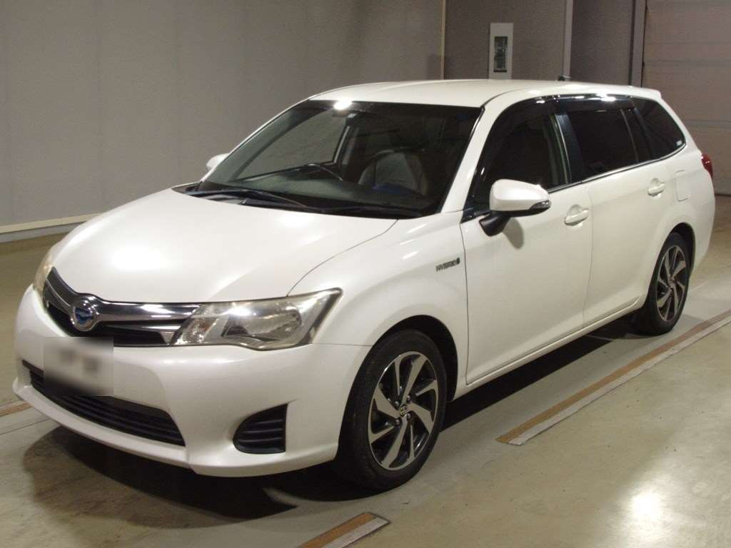 2013 Toyota Corolla Fielder NKE165G[0]