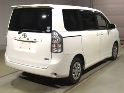 2011 Toyota Voxy