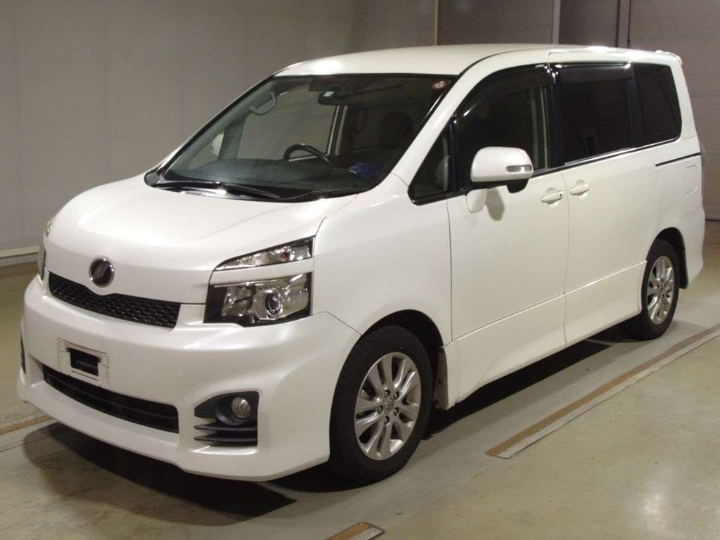 2013 Toyota Voxy ZRR70W[0]