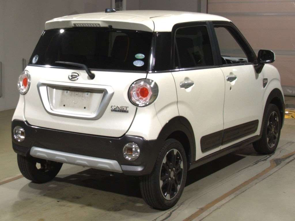 2017 Daihatsu Cast LA250S[1]