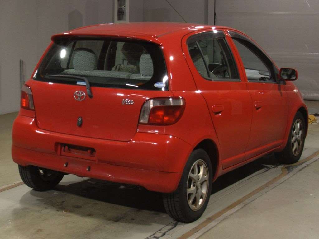 2000 Toyota Vitz NCP10[1]