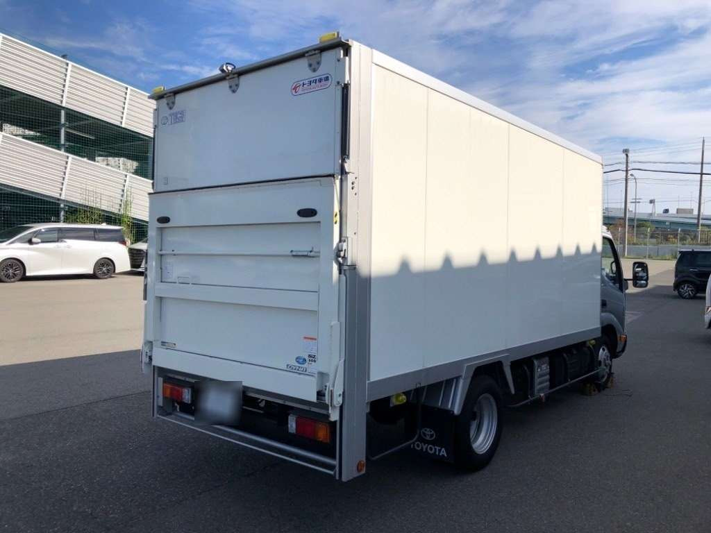 2023 Toyota Dyna Truck XZU655[1]