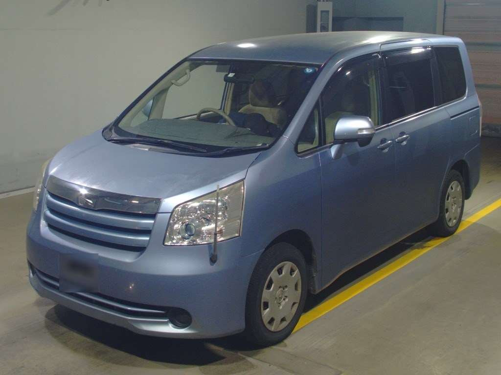 2007 Toyota Noah ZRR70G[0]