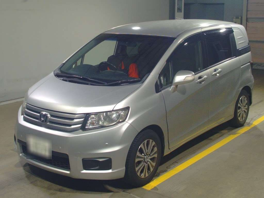 2012 Honda Freed Spike GB3[0]