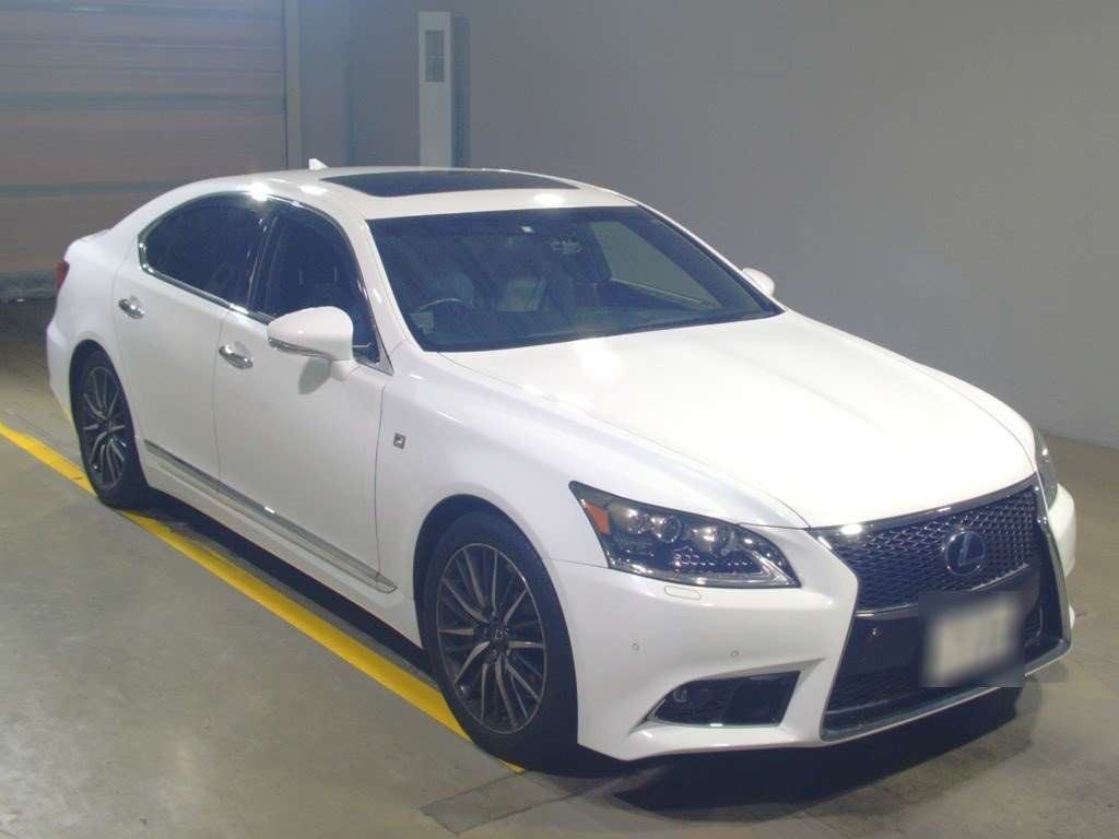 2014 Lexus LS USF40[2]