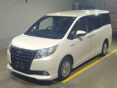 2015 Toyota Noah