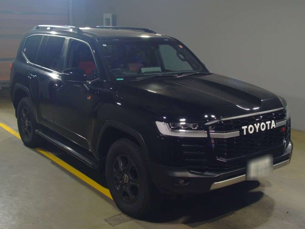 2023 Toyota Land Cruiser FJA300W[2]