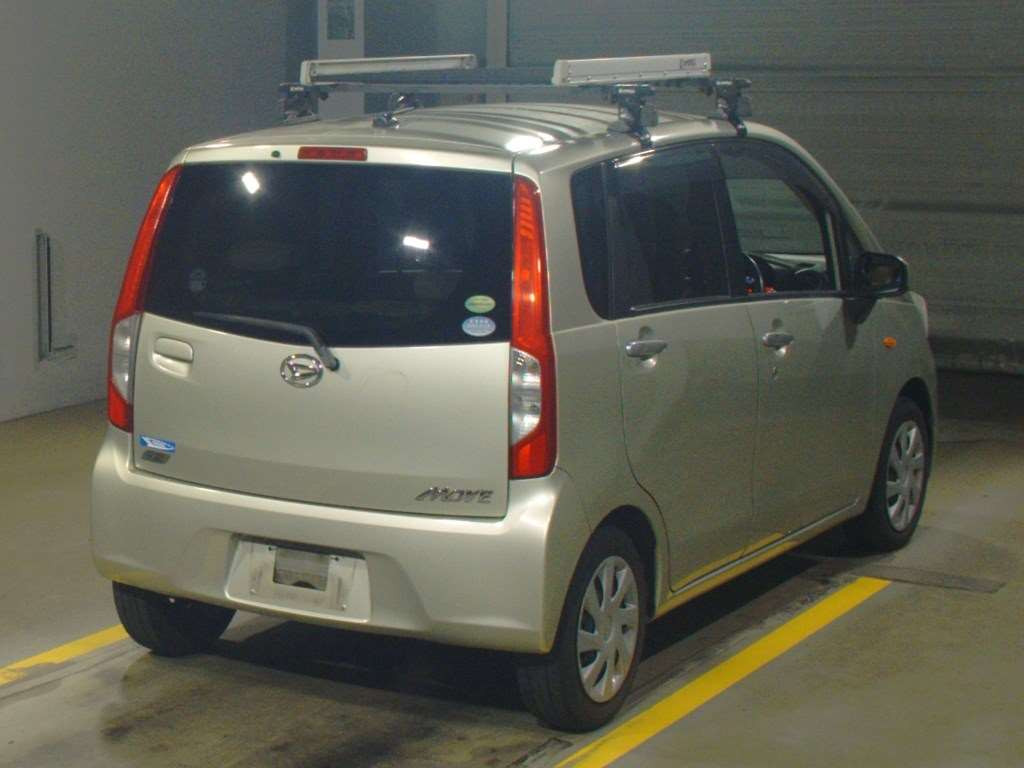 2013 Daihatsu Move LA100S[1]