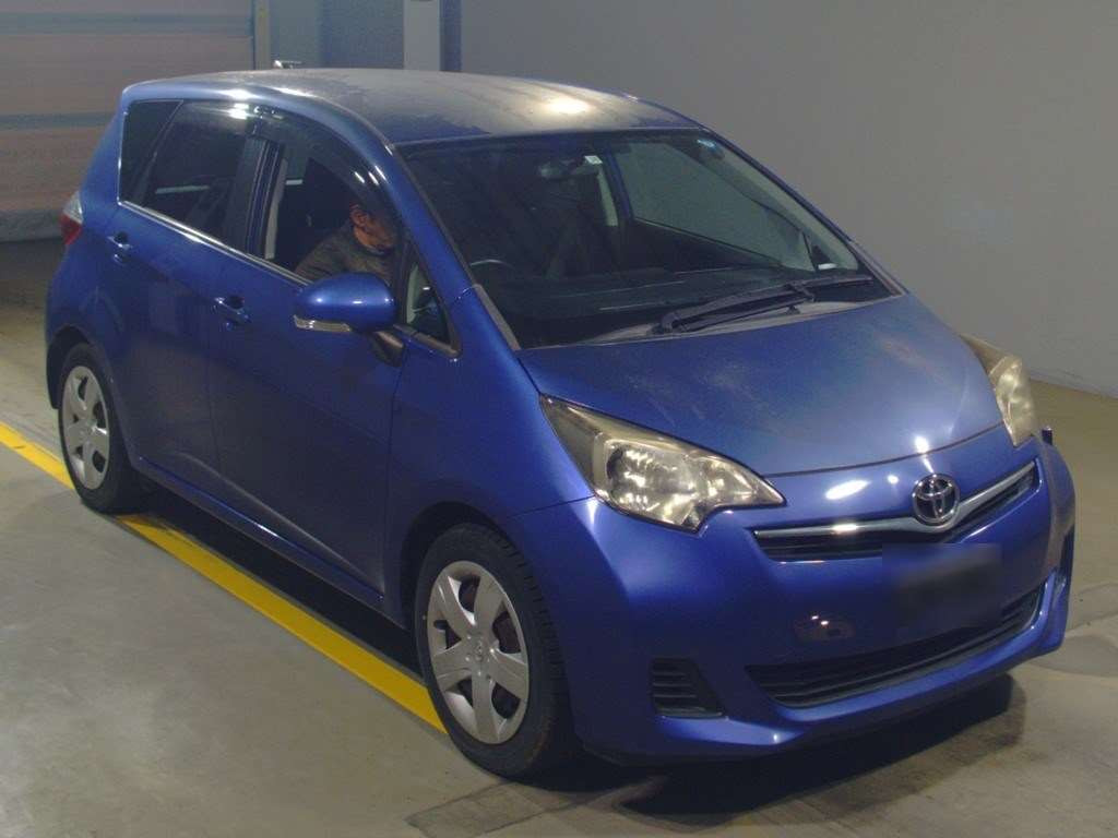 2011 Toyota Ractis NCP120[2]