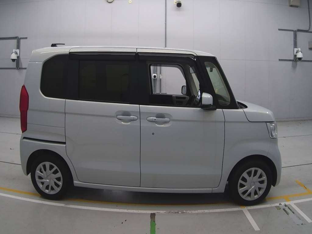 2023 Honda N-BOX JF3[2]