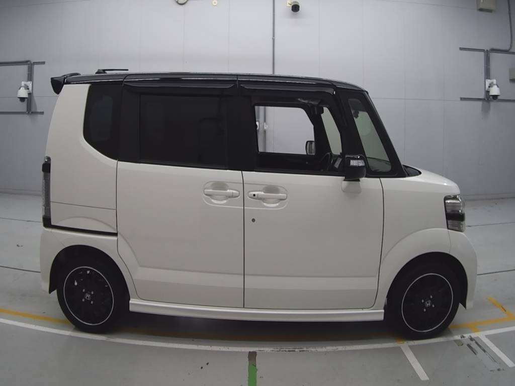 2015 Honda N-BOX CUSTOM JF2[2]