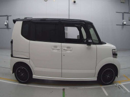 2015 Honda N-BOX CUSTOM