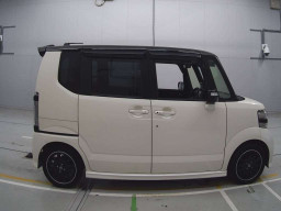 2015 Honda N-BOX CUSTOM