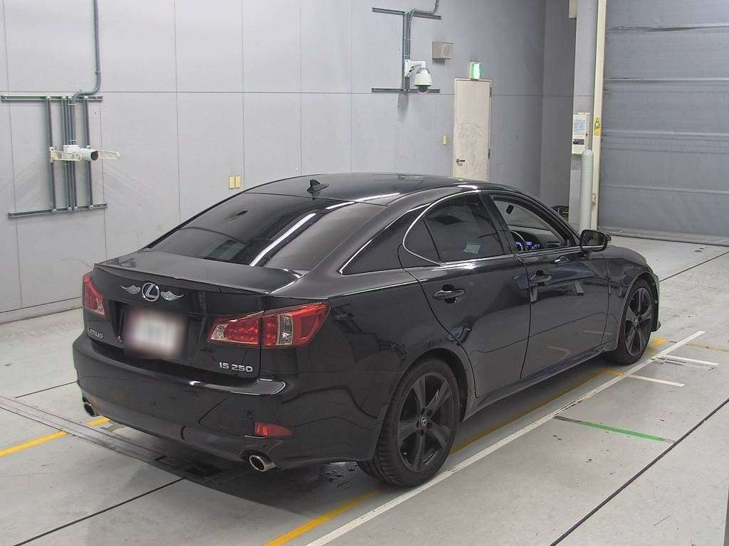 2011 Lexus IS GSE20[1]