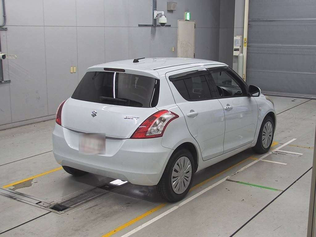 2013 Suzuki Swift ZC72S[1]