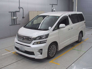 2013 Toyota Vellfire