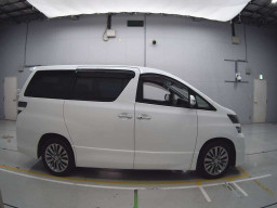 2013 Toyota Vellfire