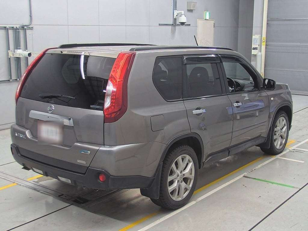 2013 Nissan X-Trail DNT31[1]