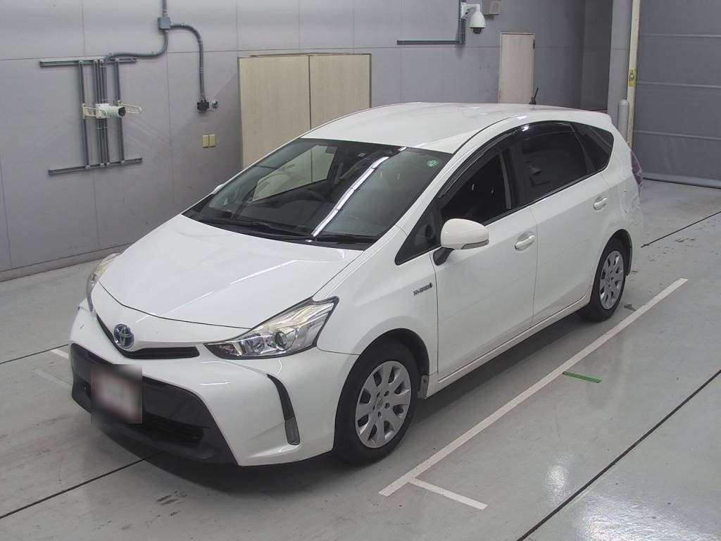 2015 Toyota Prius alpha ZVW41W[0]