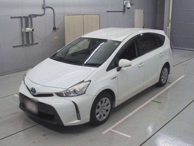 2015 Toyota Prius alpha