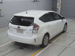 2015 Toyota Prius alpha