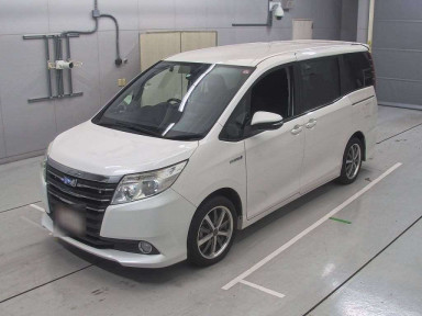 2014 Toyota Noah