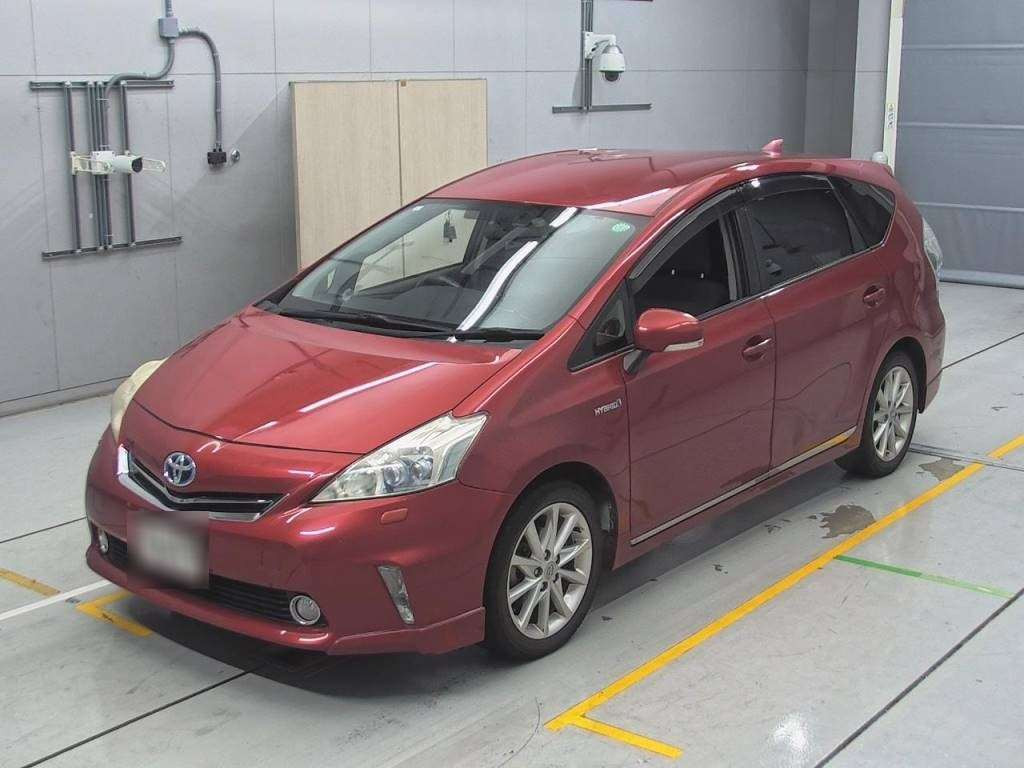 2013 Toyota Prius alpha ZVW41W[0]